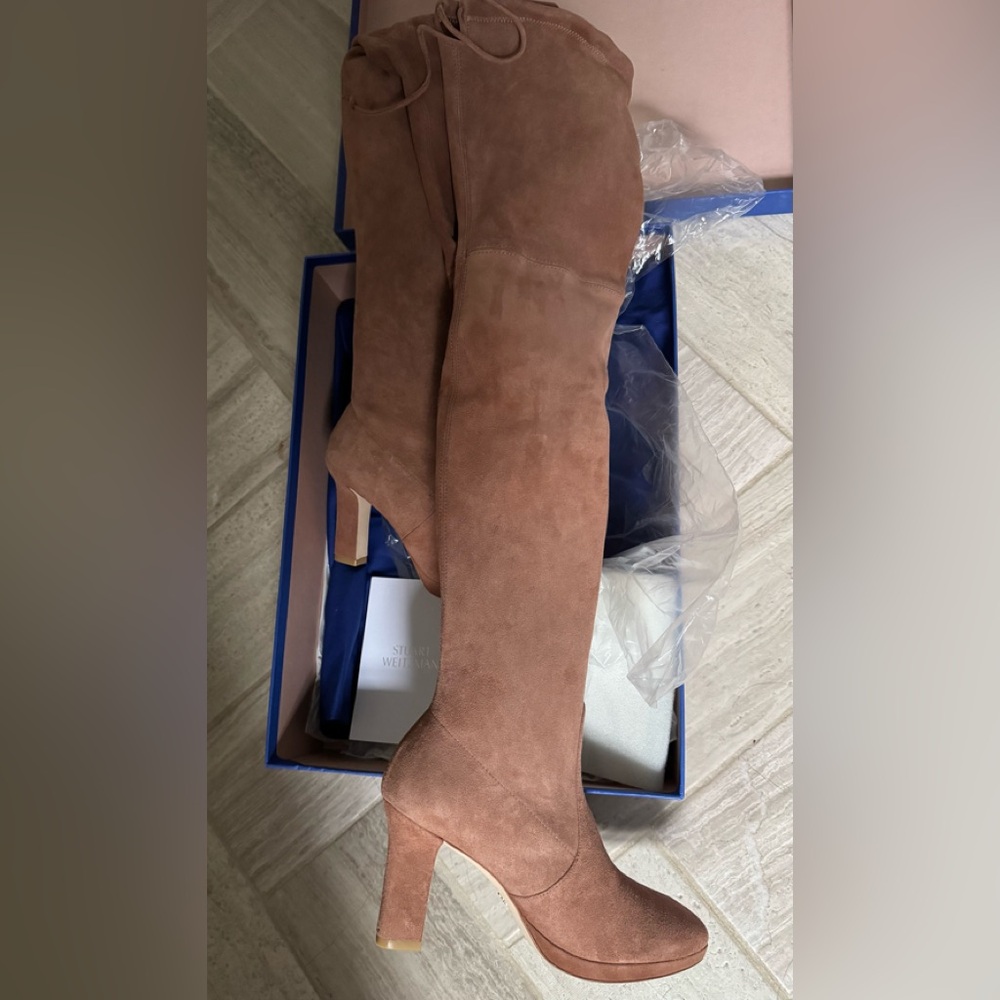 NEW IN BOX Stuart Weitzman Ledyland Over the Knee Boots Cappuccino Suede SZ: 6.5